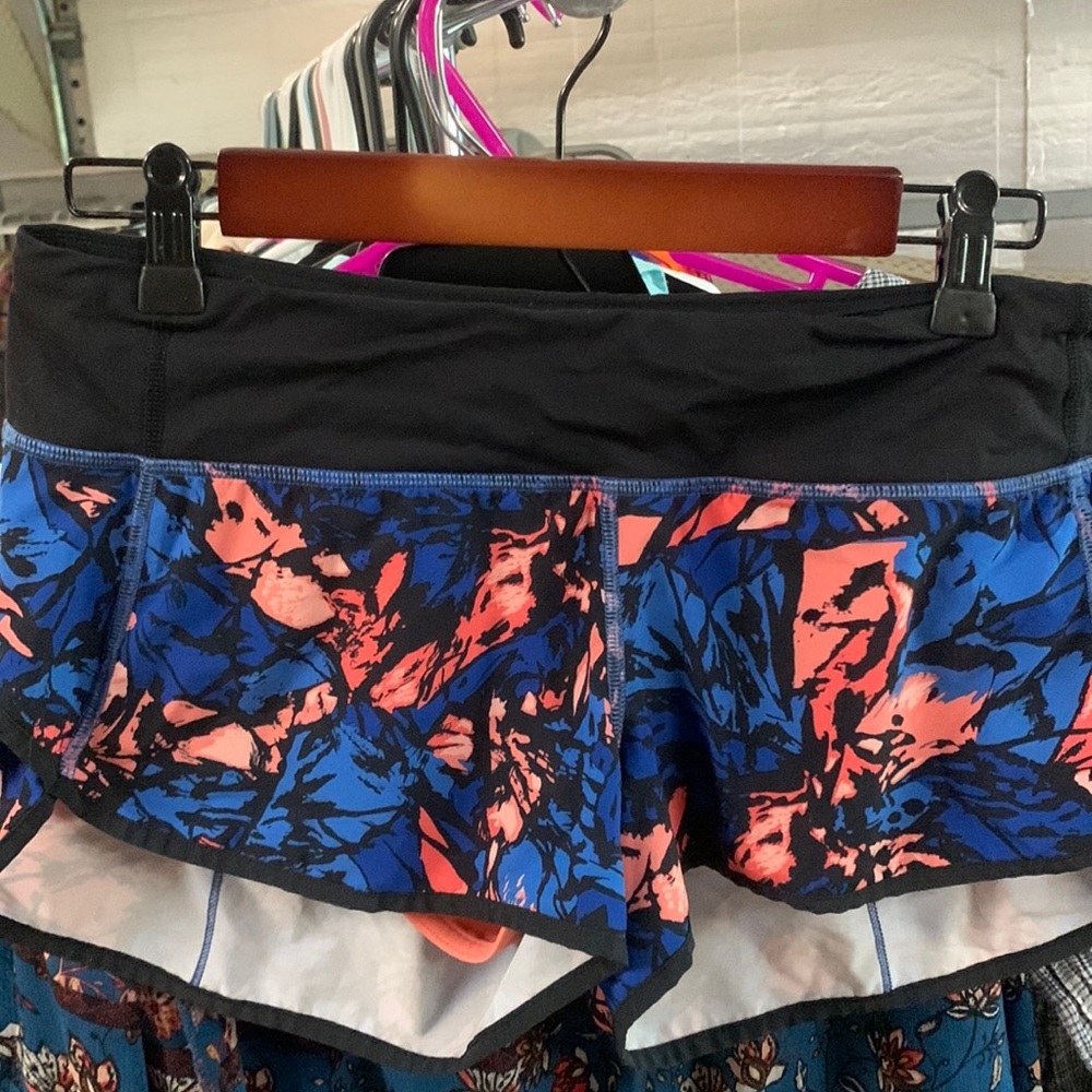 Ladies Lululemon shorts